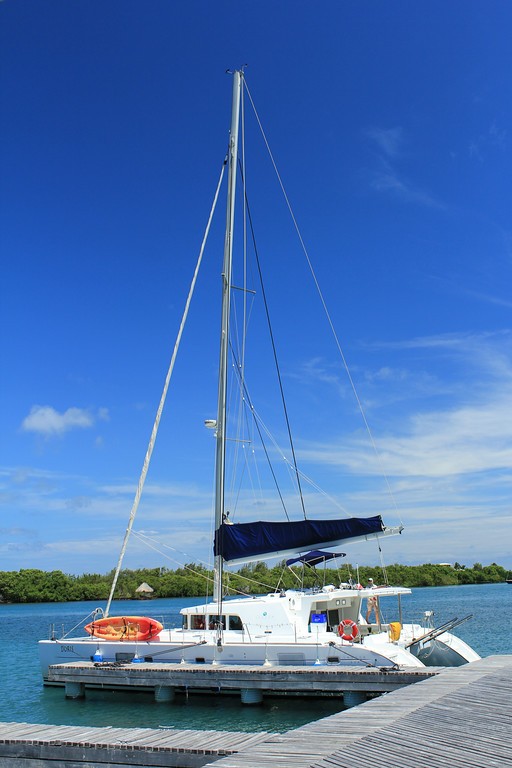 Used Sail Catamaran for Sale 2007 Lagoon 500 Boat Highlights