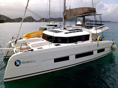 Sold Catamaran 2019 Dufour 48