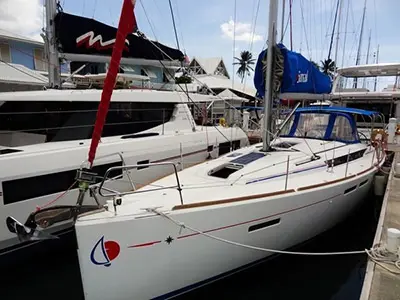 Sold Monohull 2018 Jeanneau 419