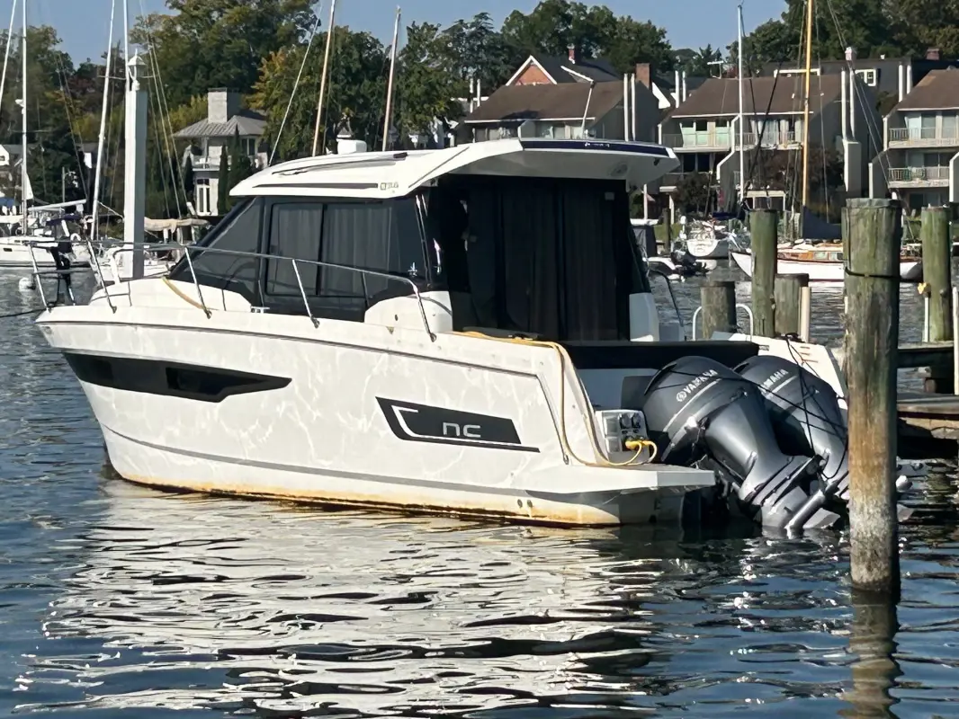 Used Power Monohull for sale 2020 Jeanneau NC 895