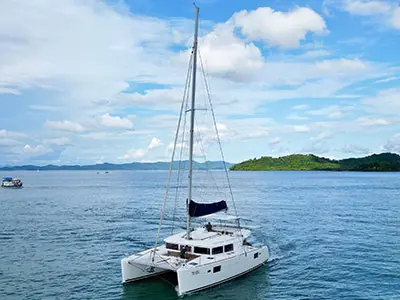 Used Sail Catamaran for sale 2013 Lagoon 450