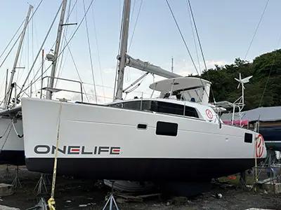 Sold Catamaran 2006 Lagoon 440