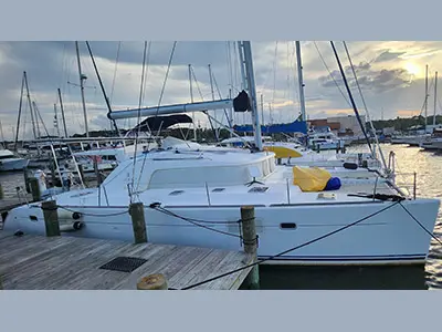 Used Sail Catamaran for sale 2007 Lagoon 440