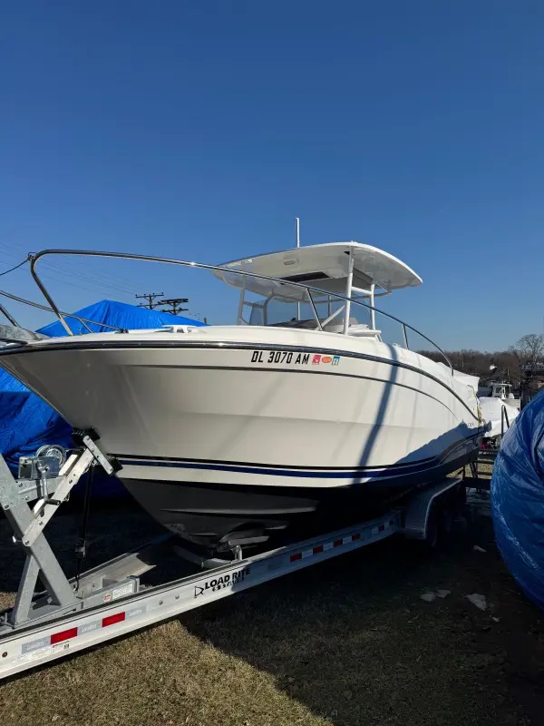 Used Power Monohull for sale 2019 JEANNEAU Leader 9.0CC