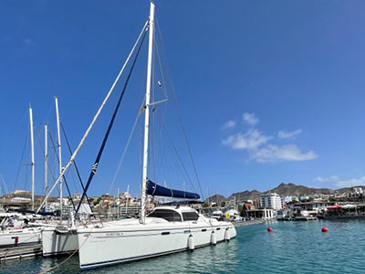 Used Sail Catamaran for sale 2001 GROUPE ALLIURA MARINE Privilege 435 Used Sail Catamaran for sale 2001 GROUPE ALLIURA MARINE Privilege 435